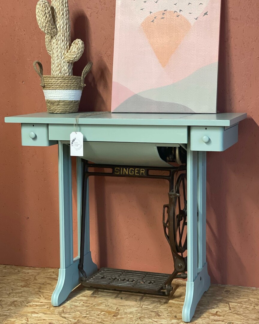 Table Singer Table Singer